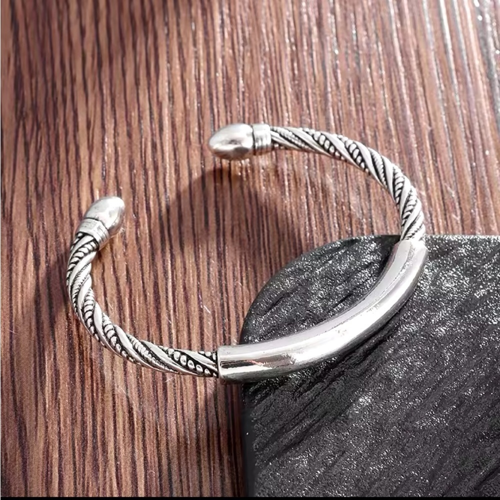 MEN’S SILVER CUFF BANGLE BRACELET - Picture 3 of 8